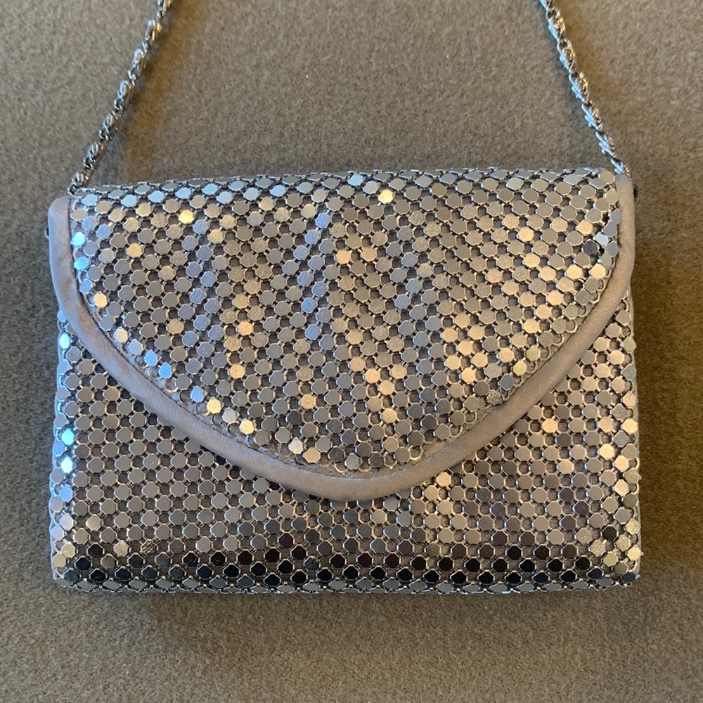 Silver Metallic Small Crossbody Purse Chainlink Strap Sequin Cloth Fabric